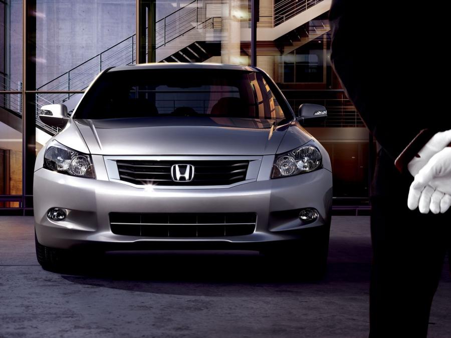  Honda Accord Sedan 2008 года  (AU) (фото 2 из 8)